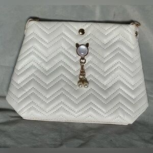 Elegant Kitty White Quilted Women's Bag